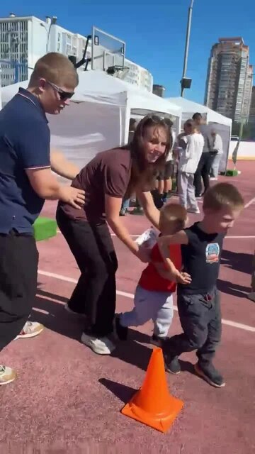 Видео 12 из 42 с фестиваля «Любить сейчас» в Хабаровске